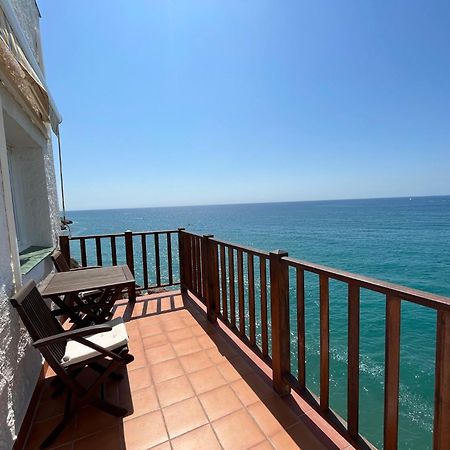 Apartamento En Acantilado Con Wifi Y Aire Acondicionado Сіджас Екстер'єр фото